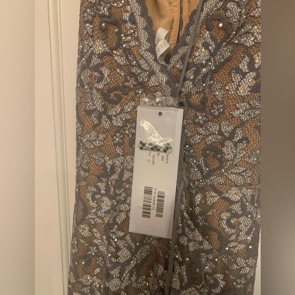 NWT Jovani Gray Lace & Sequin Sz 14 Floor-length Spaghetti-Strap Evening Gown - Picture 5 of 8